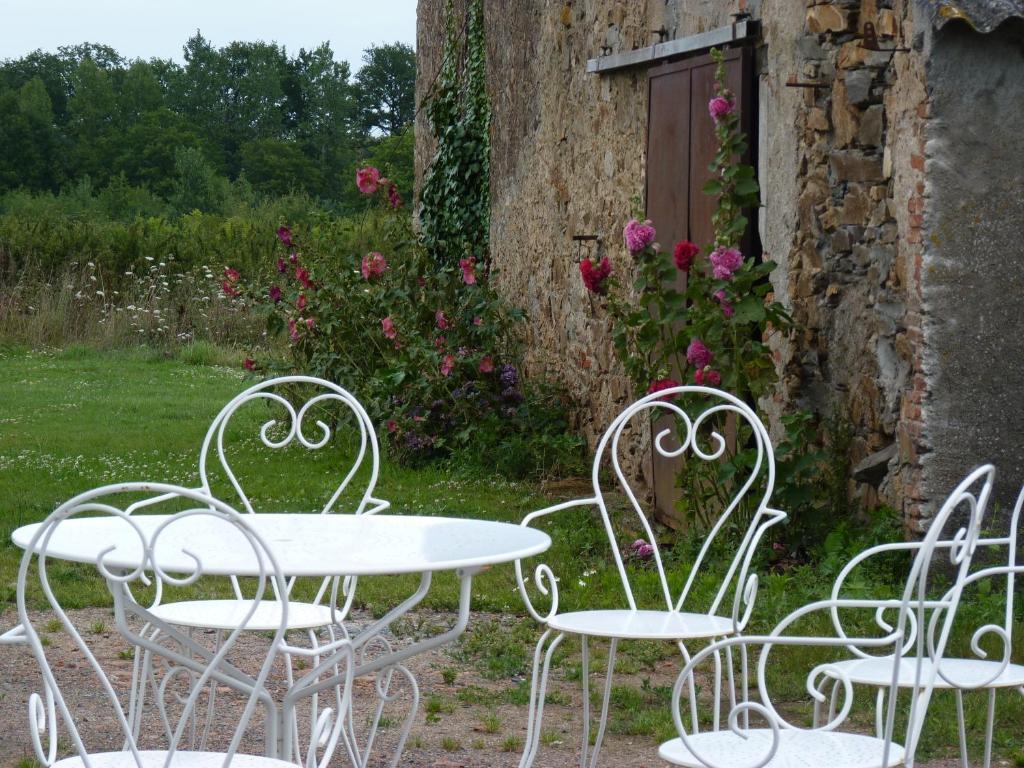 Chambres D'Hotes Le Chateau Rouge Saint-Germain-sur-Moine Esterno foto